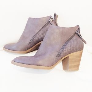 DV Booties